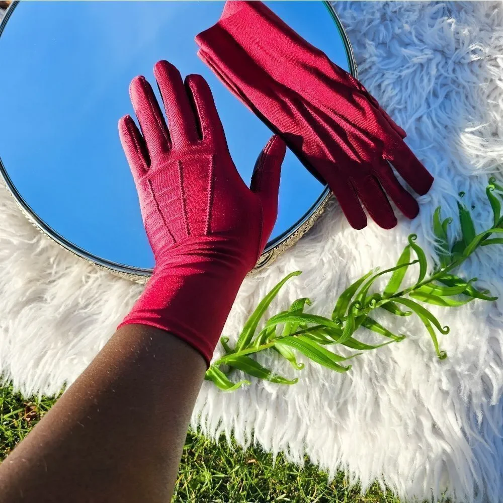 Stylish Burgandy Spandex Faux Leather Blend Statement Gloves.